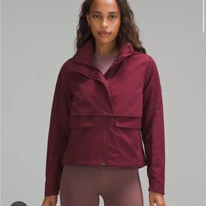 Maroon always effortless jacket with hidden hood